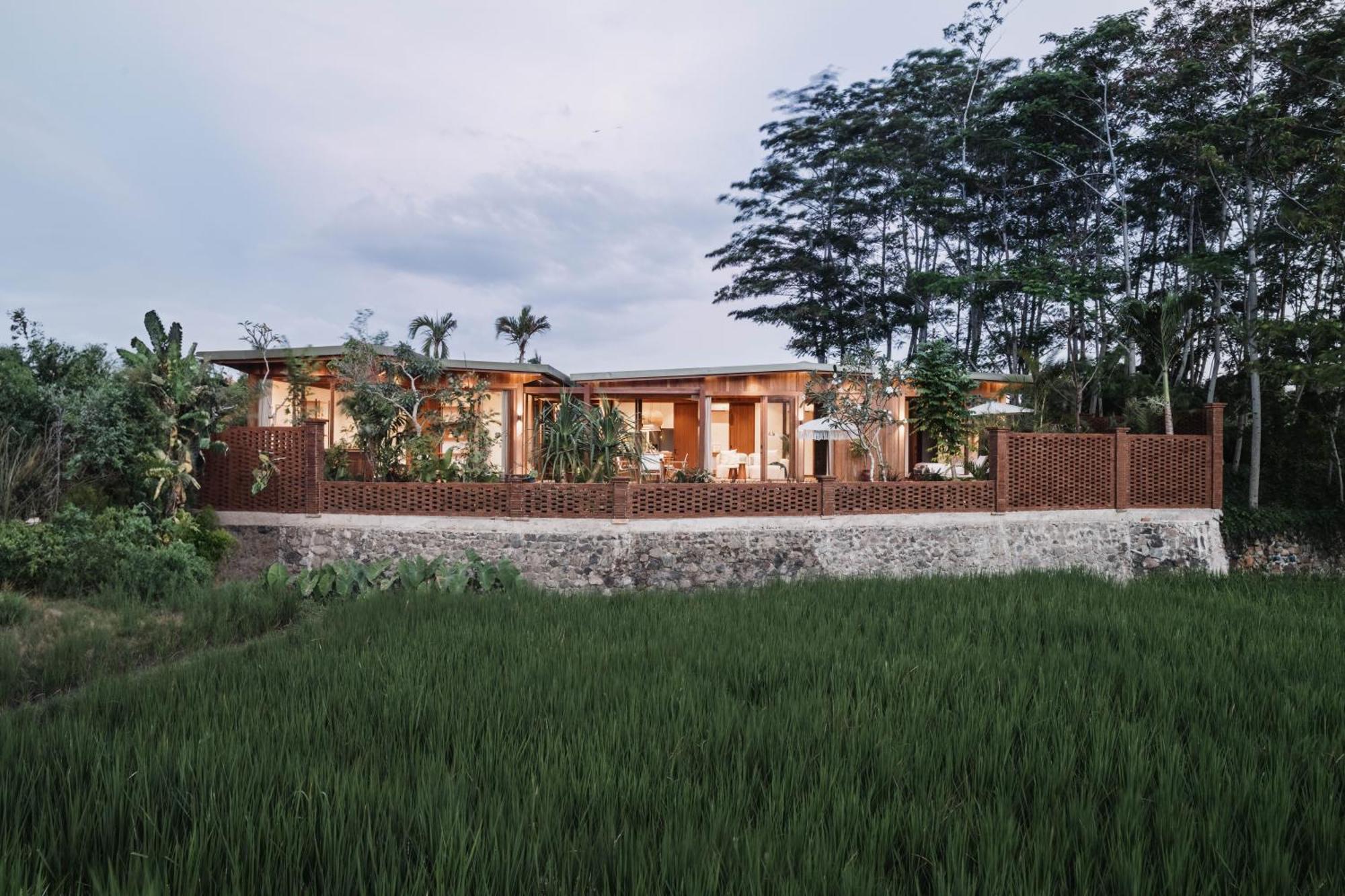 Gruen Canggu Garden Sempidi Exterior photo